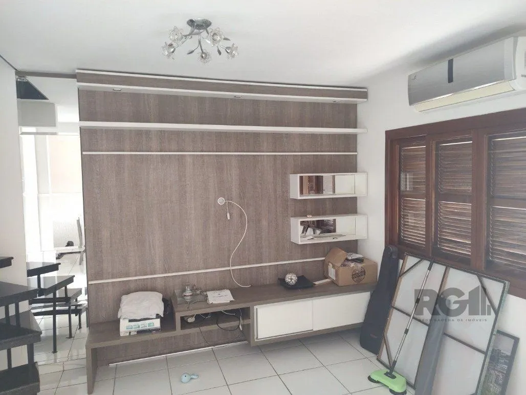 Imagem Vende ap. duplex, 2 dormitórios, 1 suíte, closet, ar split, salão de festa
