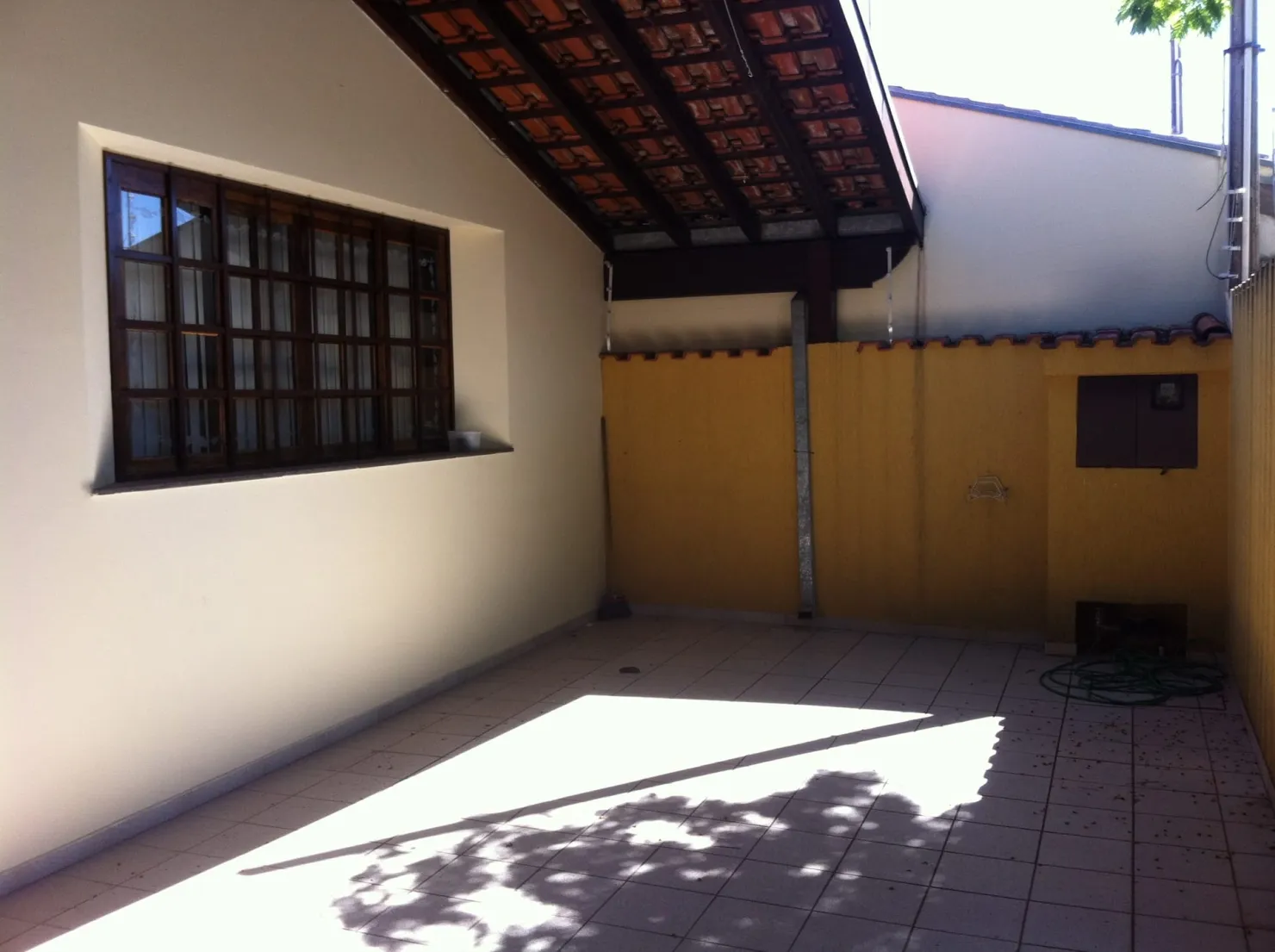 Foto do imóvel Casa à venda 3 Quartos, 1 Suite, 3 Vagas, 300M², Vila Rica, Pindamonhangaba - SP