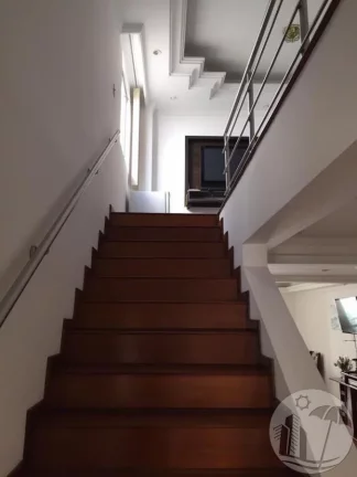Imagem Apartamento Duplex SEM ELEVADOR com 4 Quartos sendo 1 Suíte