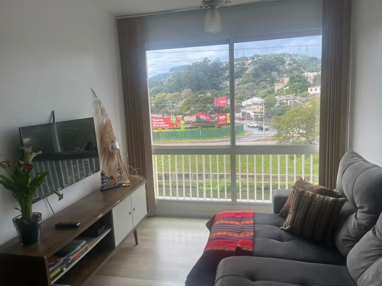Imagem Apartamento no Residencial Urbano Ipiranga a venda no bairro Partenon com 3 dormitórios sendo 1 suíte.