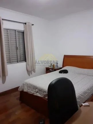 Imagem Sobrado Impecável com 3 Dormitórios e Charme Inaualável!