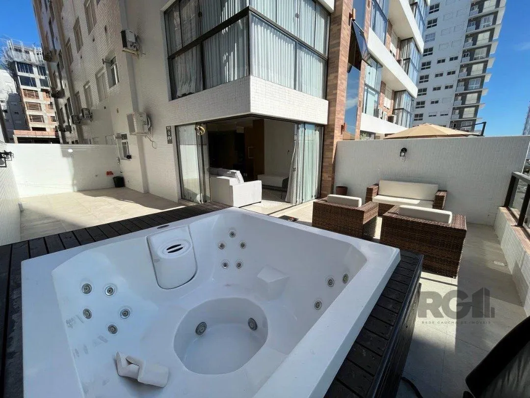 Imagem Apartamento com 2 dormitórios, sendo uma suíte, em empreendimento diferenciado em Capão da Canoa, no bairro Navegantes, próximo à divisa de Atlântida