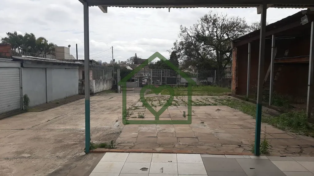 Imagem Terreno com área de 950m² + Galpão com área construída de 370m². Região central da cidade, 2 ...