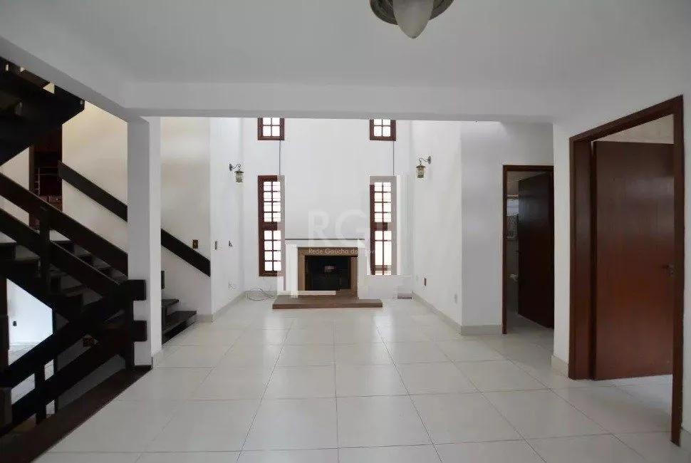 Imagem Casa para Venda - 267m², 4 dormitórios, sendo 1 suites, 2 vagas - Tristeza