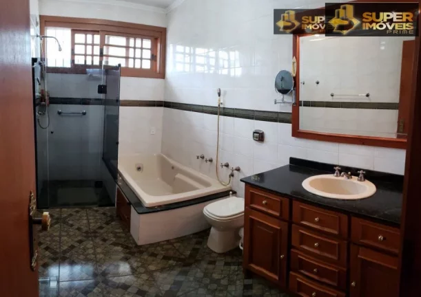 Imagem Casa Alto Padrão para Venda na Colina do Sol em Pelotas-RS