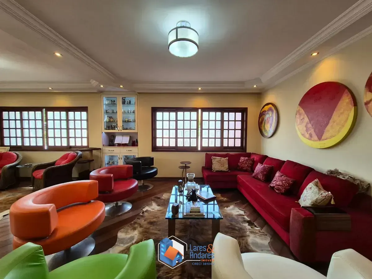 Imagem Casa para venda em Parque São Domingos com 3 quartos, sendo 1 suíte, 313m²