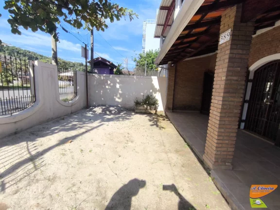 Imagem Linda casa +edícula próximo a praia