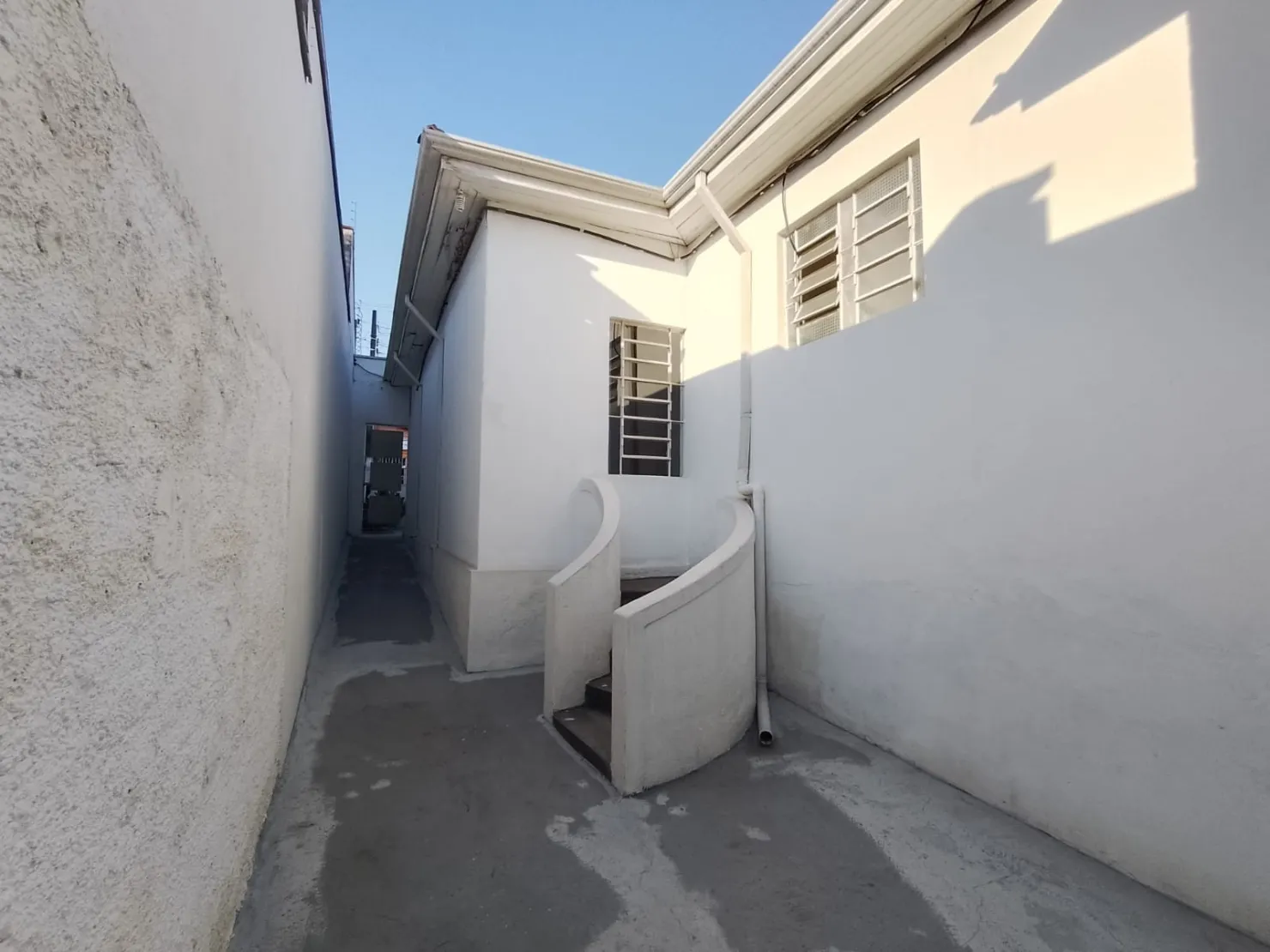 Imagem Comercial para Locação 4 Suites, 3 Vagas, 183M², Jardim das Nações, Taubaté - SP