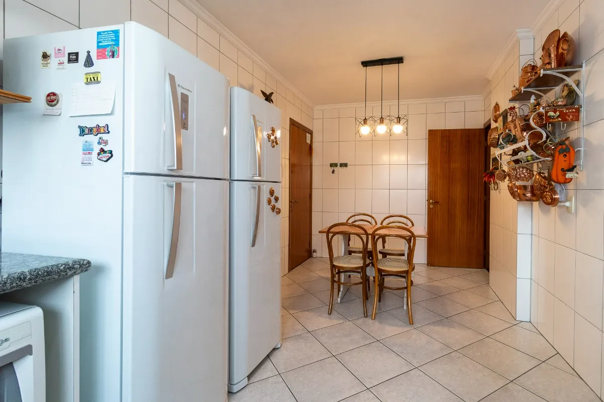 Imagem Apartamento para venda em Vila Bastos com 4 quartos, sendo 1 suíte, 142m2