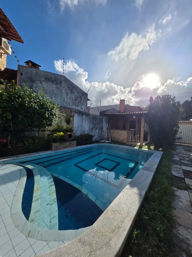 Imagem Casa para Venda em Natal, Capim Macio, 3 dormitórios, 3 suítes, 4 banheiros, 4 vagas
