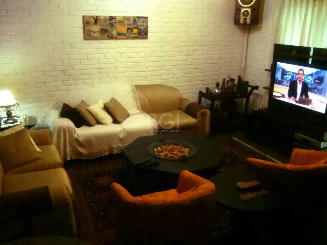 Imagem Casa para Venda - 400m², 7 dormitórios, sendo 1 suites, 2 vagas - Vila Assunção