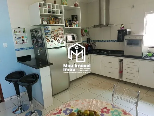 Imagem Casa 3 Quartos 2 Suítes 4 Vagas 350m² Vicente Pires/DF