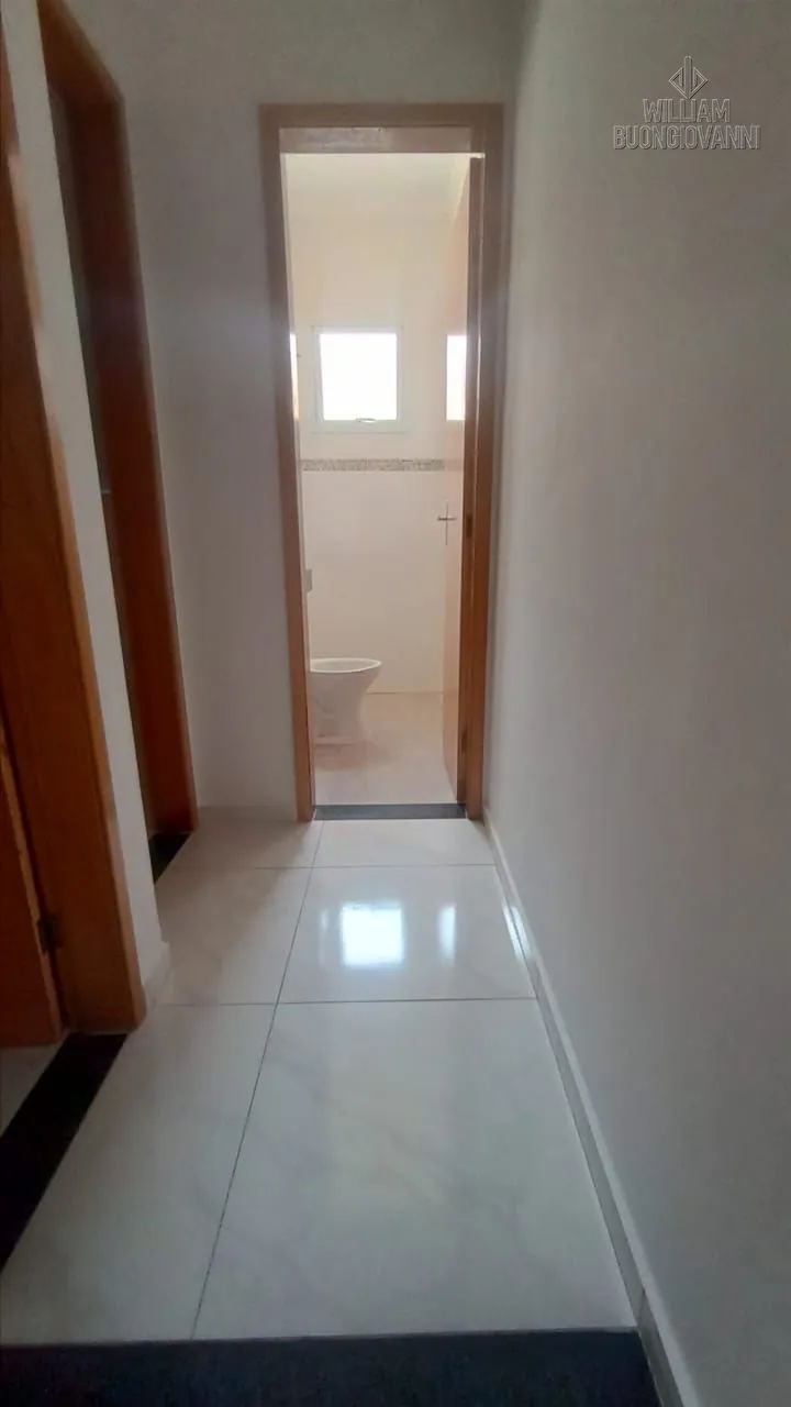 Imagem Condomínio em Praia Grande, com 2 quartos, opções com sacada, sobrado e quintal!