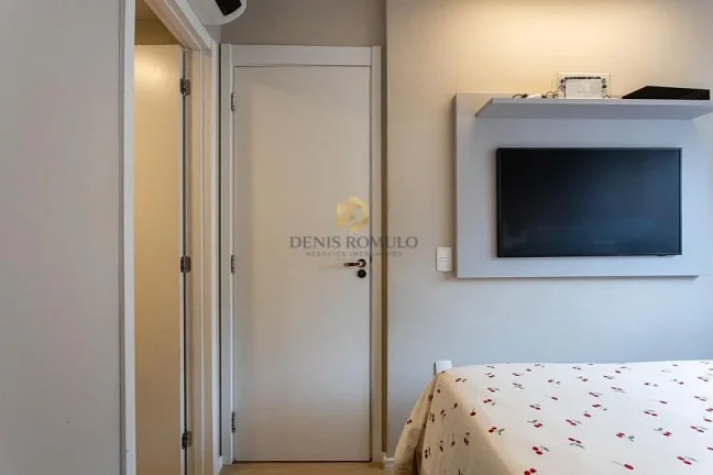 Imagem Apartamento com 2 quartos, 1 Suite - 50mt - Lapa, MOBILIADO