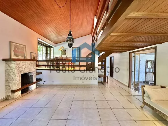Imagem Linda Casa Avaranda à venda na Granja Viana