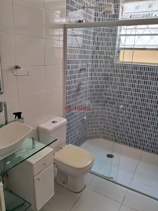 Imagem Apartamento térreo de fundos de 1 dormitório para reforma em Santos no Embaré à venda por R$ 325.000,00