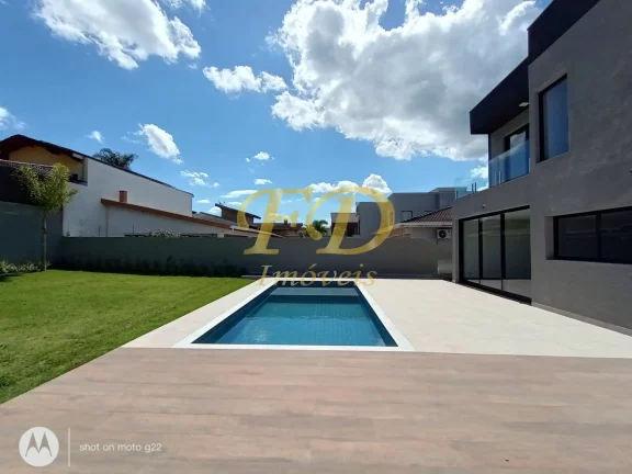 Imagem Casa de Alto Padrão em Atibaia Condomínio Fechado