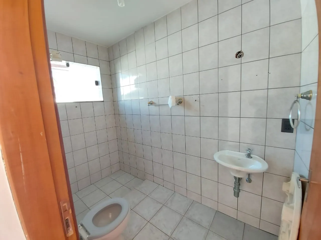 Imagem Casa à venda 3 Quartos, 1 Suite, 6 Vagas, 570M², Jardim das Nações, Taubaté - SP