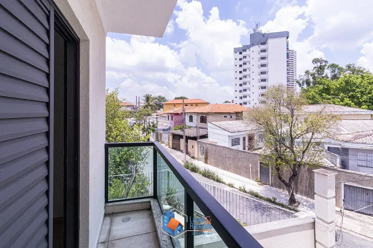 Imagem Sobrado para venda em Parque São Domingos com 3 quartos, sendo 3 suítes, 102m²
