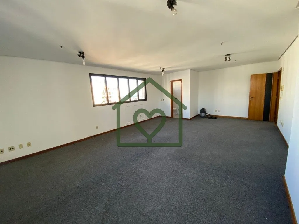 Imagem Excelente sala comercial - em andar alto - com vista - pronta para ocupação - são 48m2 de área p...