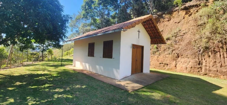 Imagem Terreno Comercial para Venda em Duas Barras, Vargem Grande, 5 dormitórios, 1 suíte, 3 banheiros