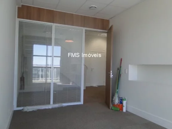 Imagem Conjunto comercial no Brooklin com 120m²