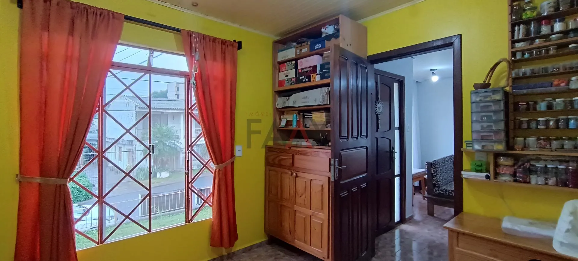 Imagem Casa à venda na Santa Cruz com 603m de terreno em Guarapuava PR
