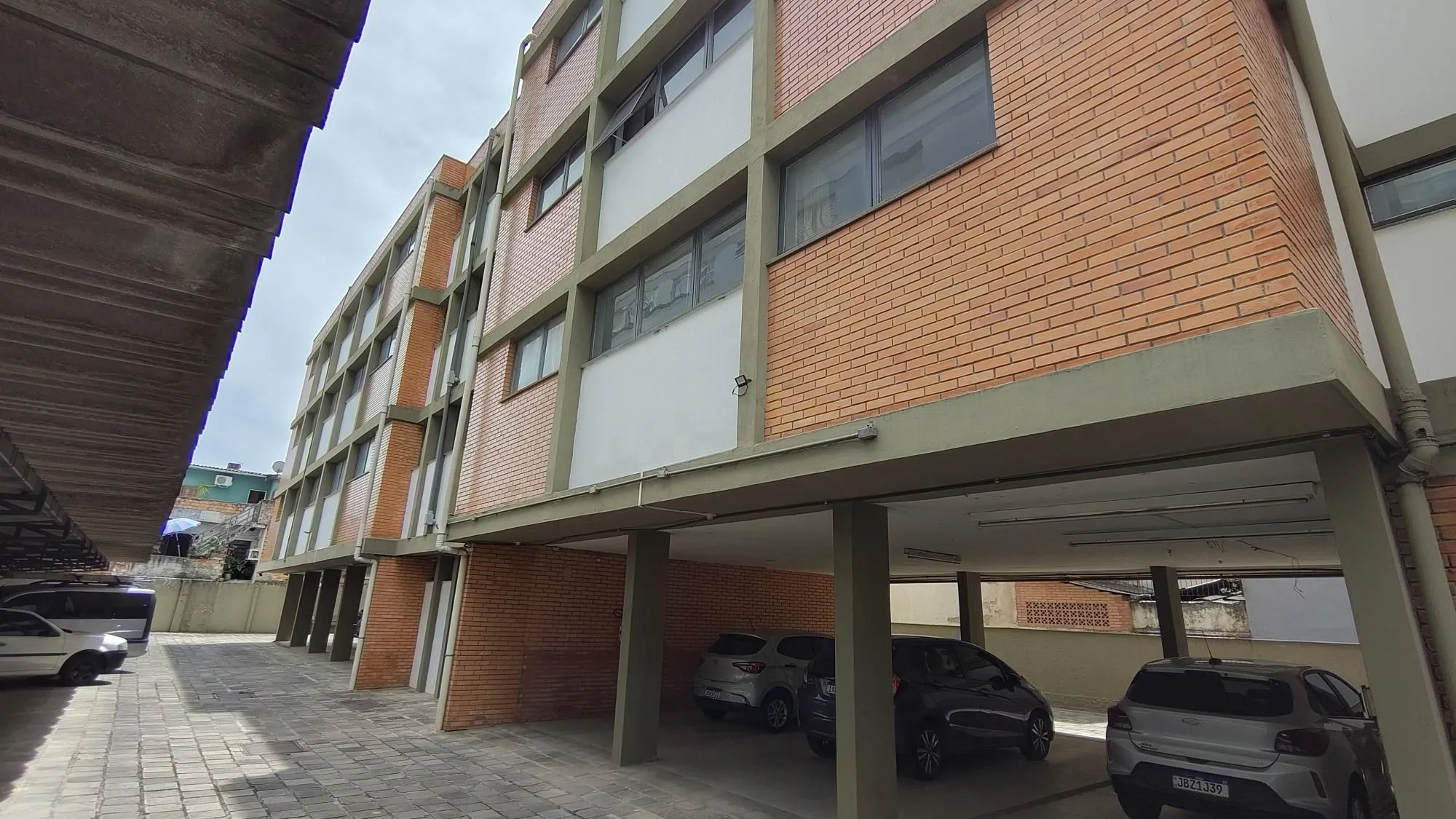 Imagem Prédio Comercial no bairro Menino Deus.