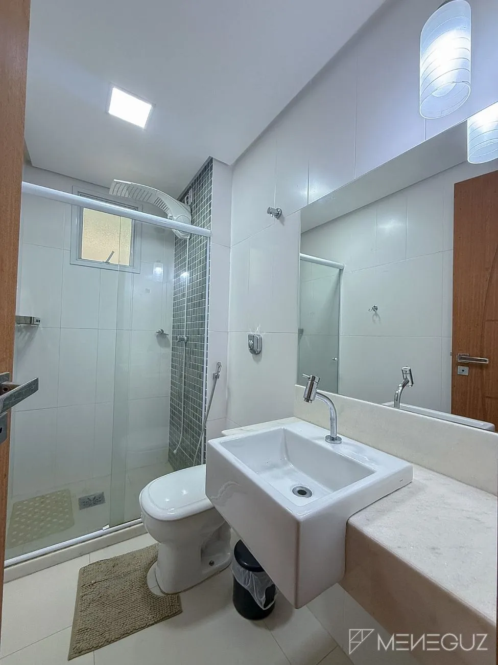 Imagem Apartamento à venda na Praia do Morro, Guarapari - 3 quartos, 2 suítes, frente mar, mobiliado