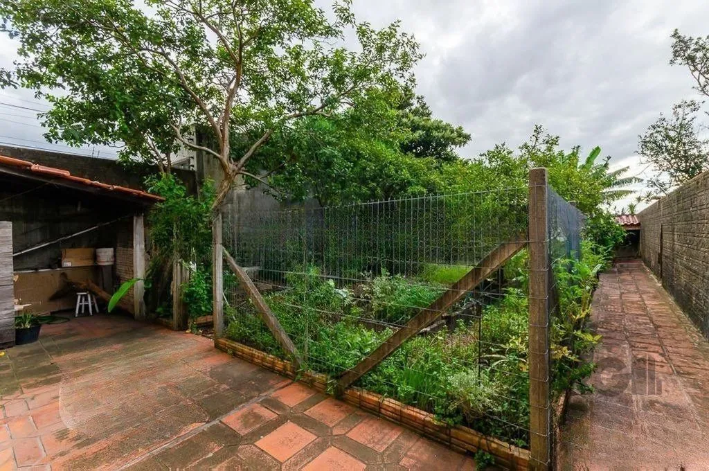 Imagem Casa de 3 dormitórios no bairro Vila Jardim