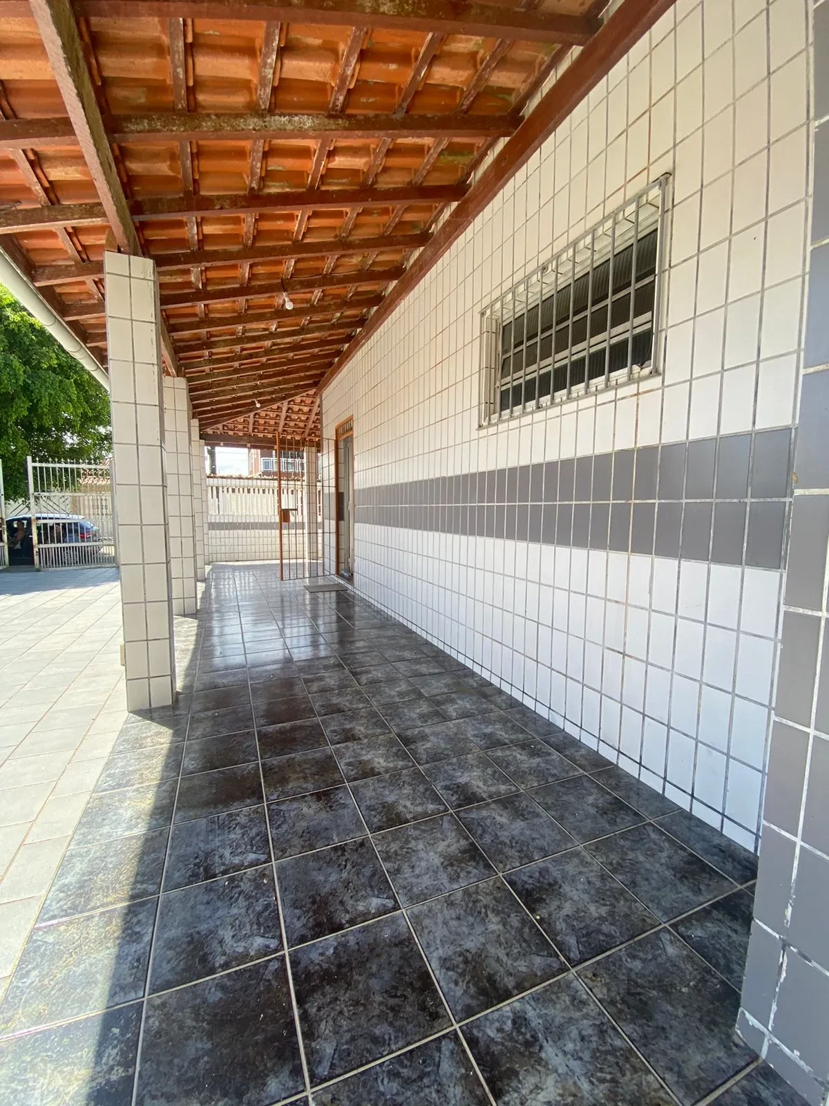Imagem Sobrado com 5 Quartos à Venda, 195 m² em Jardim Praia Grande - Mongaguá