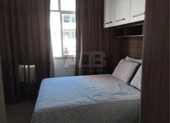 Imagem Apartamento à venda no Flamengo, 53m2, quarto e sala. R Almirante Tamandaré