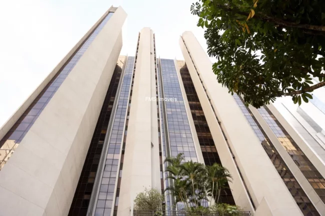 Imagem Andar comercial com 888m² na Av. das Nações Unidas.