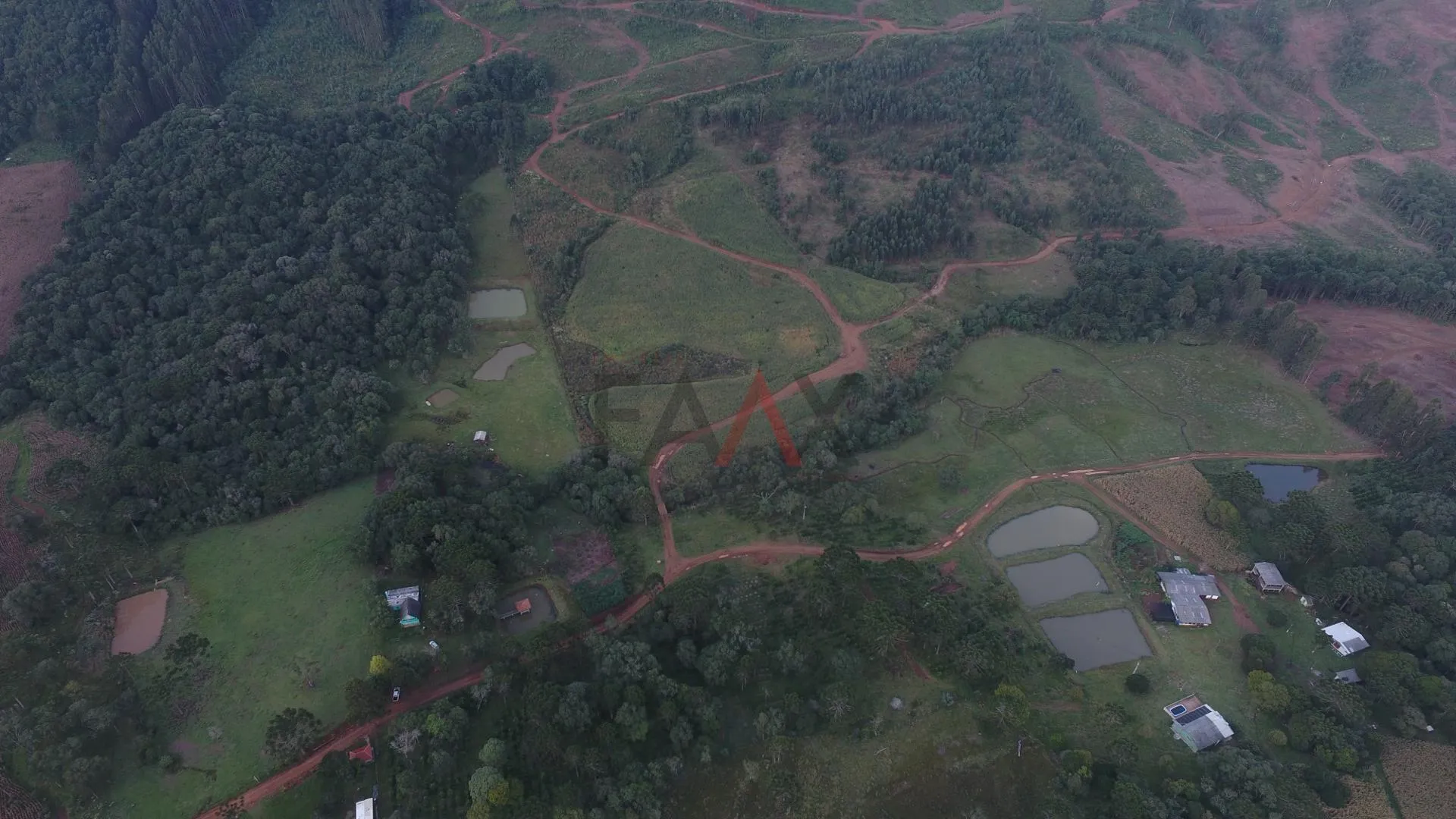 Imagem Chácara à venda com excelente localização, próximo da cidade, GUARAPUAVA - PR
