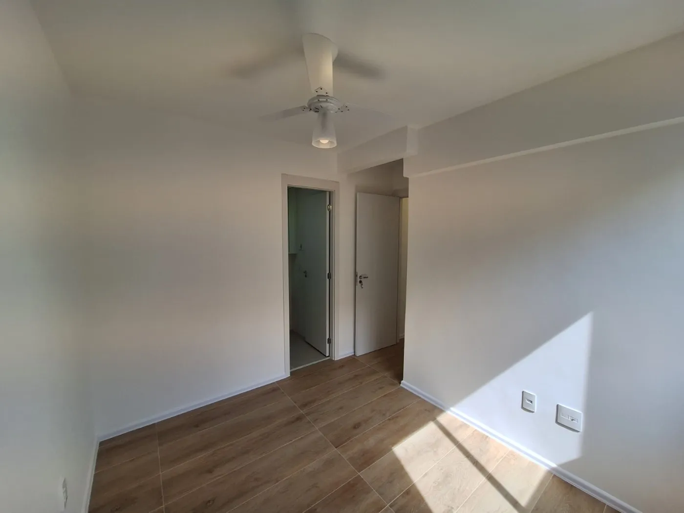 Imagem Apartamento para Venda em Rio de Janeiro, Recreio dos Bandeirantes, 2 dormitórios, 1 suíte, 2 banheiros, 1 vaga