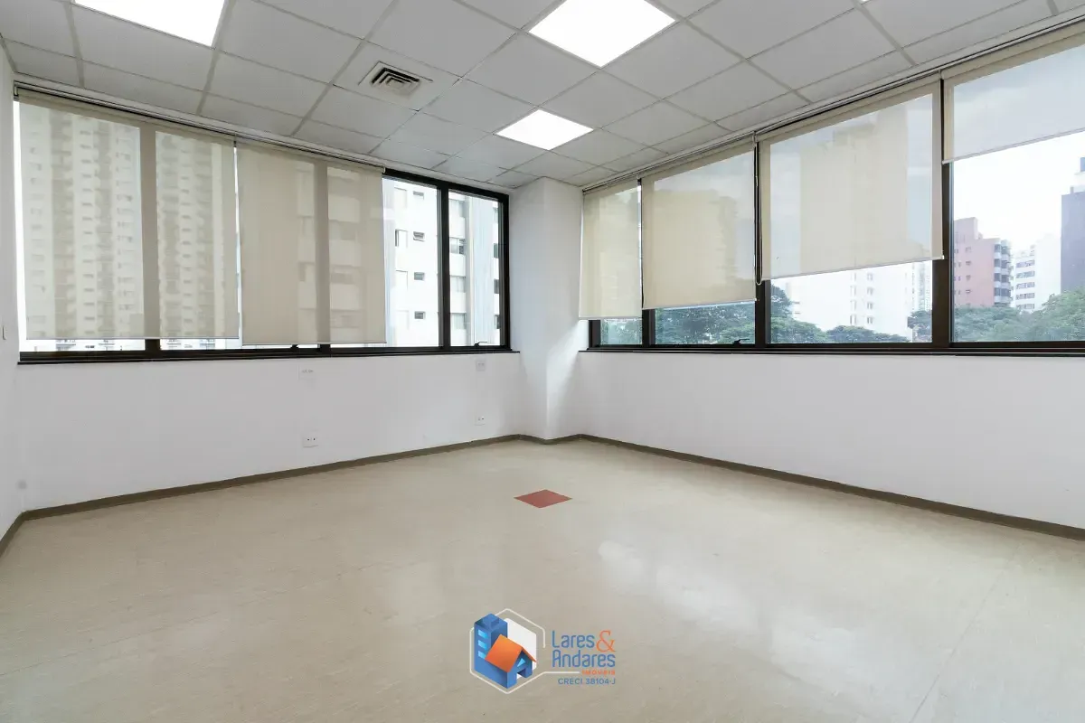 Imagem Conjunto comercial para venda em Moema, 286m²