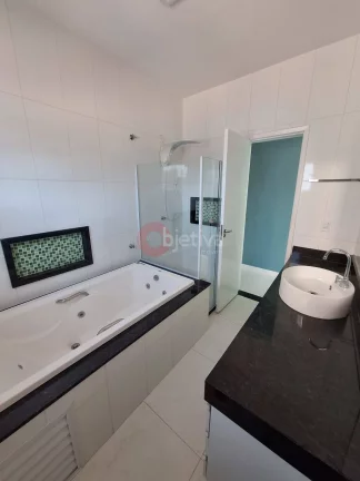 Imagem Casa duplex em condomínio com deck para canal navegavel, 4 quartos, Ogiva