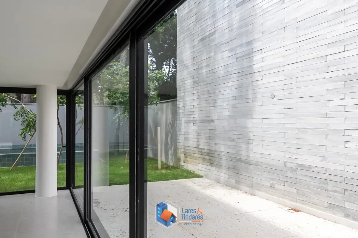 Imagem Casa em condomínio para venda em Brooklin com 3 quartos, sendo 3 suítes, 739.56m²
