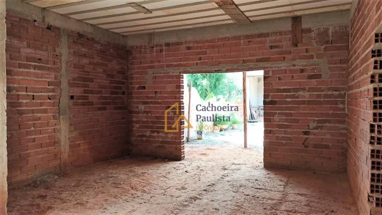 Imagem Casa em construção à venda, com 3 dormitórios - 270 m² - Embaú - Cachoeira Paulista/SP