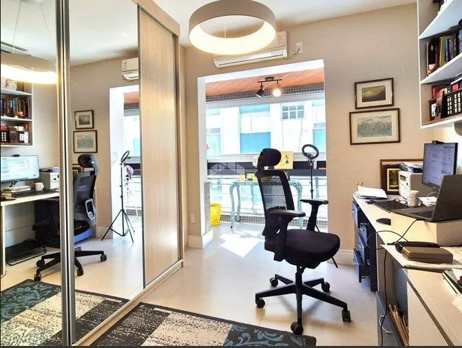 Imagem Apartamento com 2 quartos, 1 vaga e 80.75m² para vender na Independencia.
