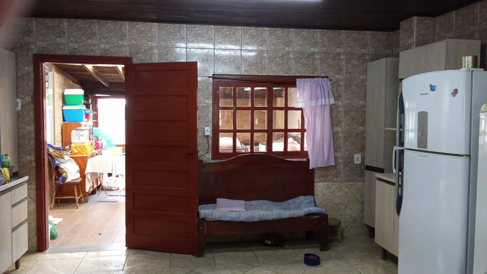 Imagem Casa de 3 dormitórios a Venda no Bairro Ponta Grossa - Porto Alegre