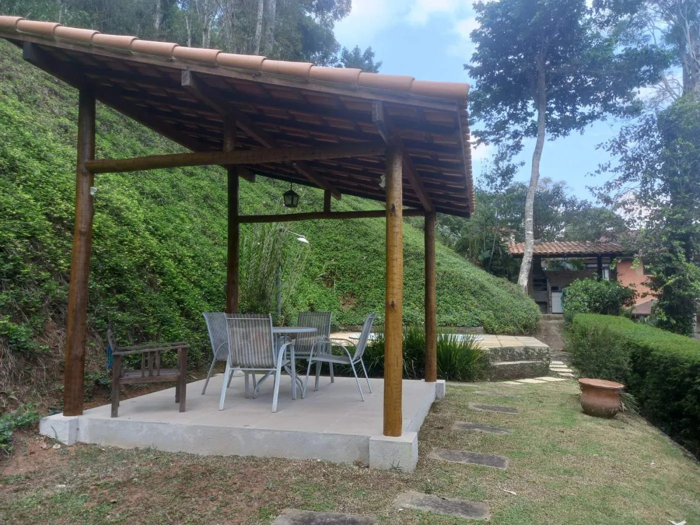 Imagem Casa em Condomínio para Venda em Petrópolis / RJ no bairro Araras