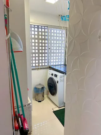 Imagem 1º Andar!!! Apartamento todo no Porcelanato!!! Armários em todos os Cômodos!!! Ar condicionado!!! Suíte com Closet!!! SQS 403!!!