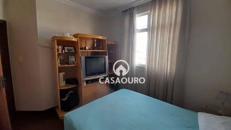 Imagem Cobertura com 5 quartos à venda, 200 m² por R$ 1.100.000 - Santa Tereza - Belo Horizonte/MG