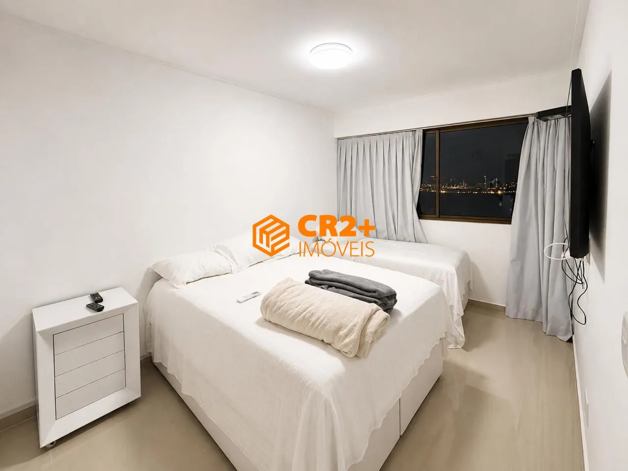 Imagem Vendo excelente apartamento porteira fechada em boa viagem com 137m2, 4 quartos