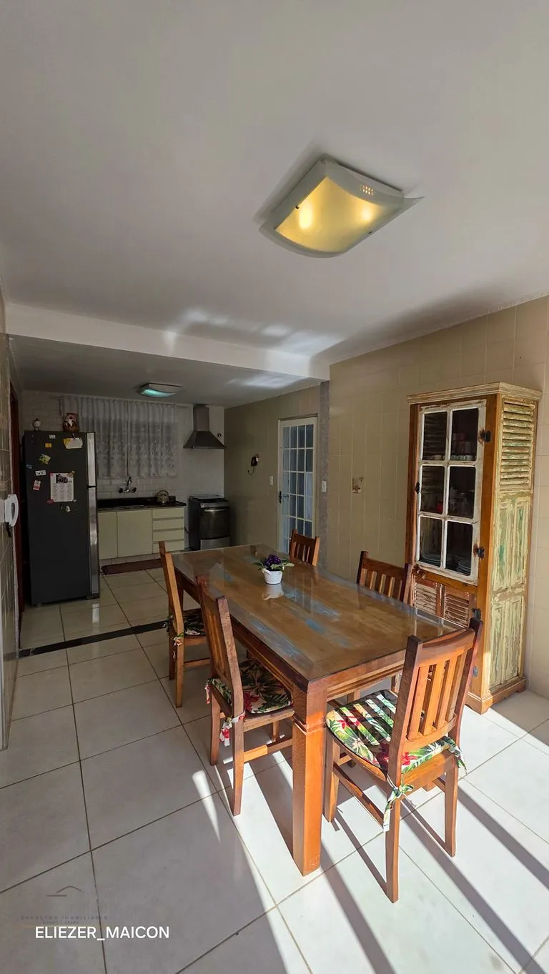 Imagem Casa a venda, aprox, 1 km do centro 3 quartos em Poços de Caldas MG