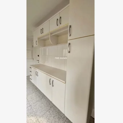 Imagem Imperdível: Apartamento de Luxo em Moema, São Paulo-SP - 3 quartos, 3 suítes, 5 banheiros, 4 vagas, 167m²