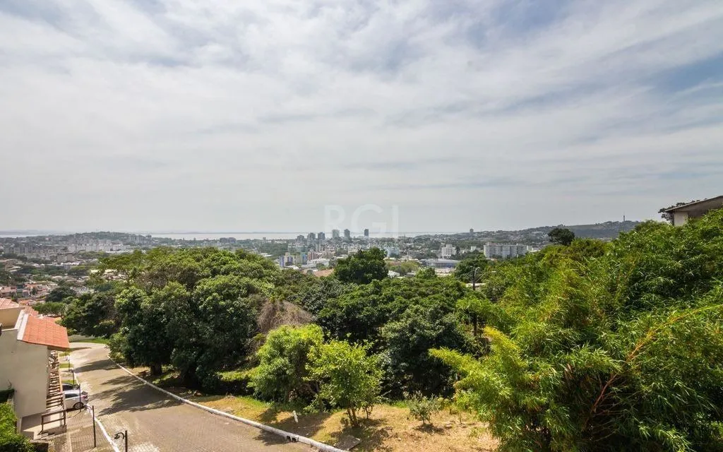 Imagem Casa Condominio de 3 dormitórios 3 vagas - bairro Nonoai