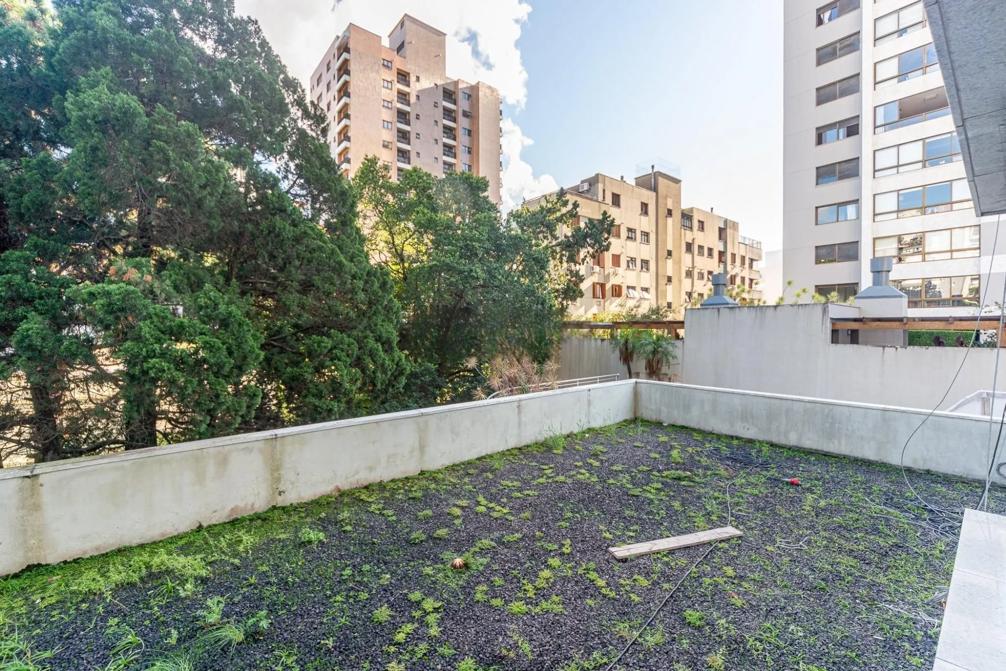 Imagem Apartamento 3 dormitórios, sendo 3 suítes e 2 vagas no Petropolis