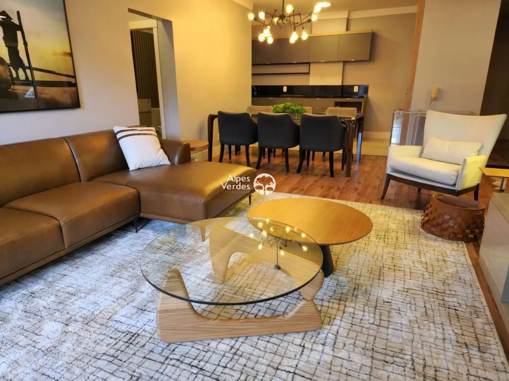 Imagem Vende-se apartamento no centro de Gramado-RS, com 3 quartos